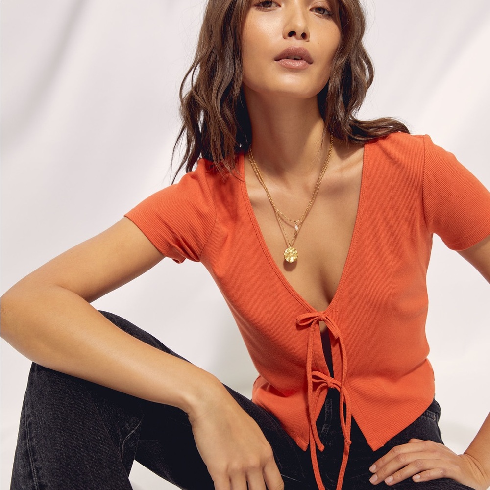 Aritzia One-Tie Top